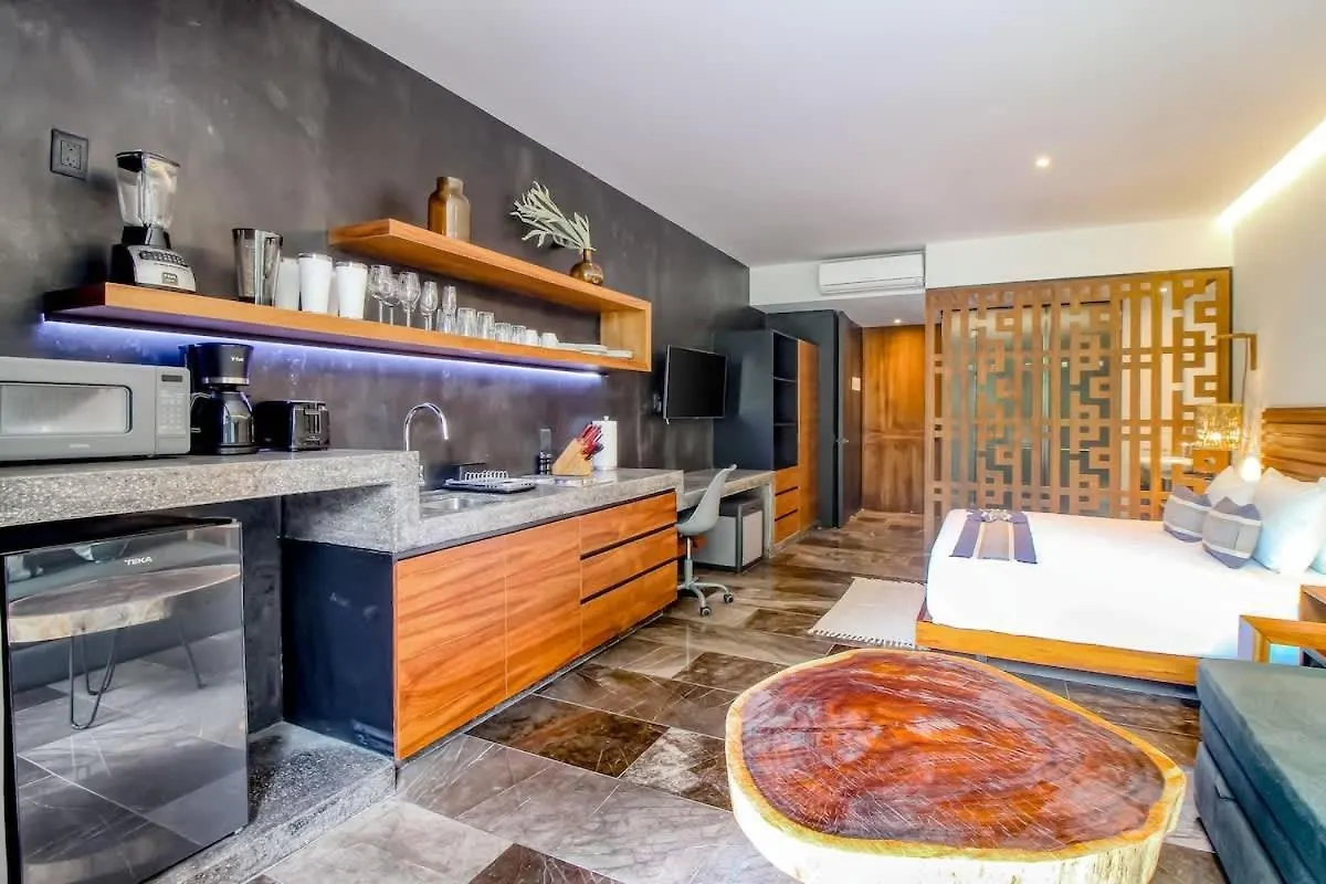 Central Location And 3 Pools Tulum